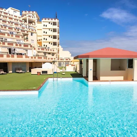 Palm Garden With Sea Views To The Beach, Pools Lägenhet