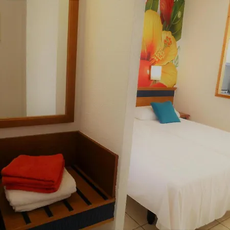 Palm Garden With Sea Views To The Beach, Pools * 모로델제블