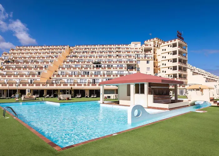 Palm Garden With Sea Views To The Beach, Pools