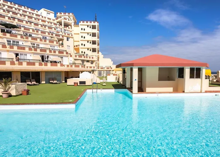 Palm Garden With Sea Views To The Beach, Pools Апартаменты