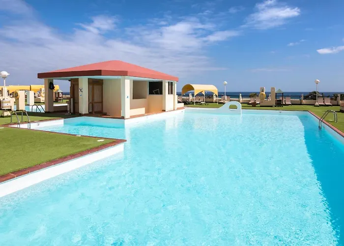 Palm Garden With Sea Views To The Beach, Pools Апартаменты